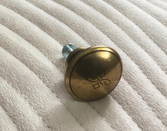 13ks Úchytka Knopek mosaz starozlato Nábytkové kování - 2