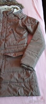 Dívčí zimní bunda ( vel. 170/176, věk 14-15 roků) - 2