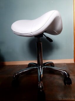 Kosmetická židle - 2