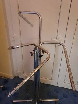 Štendr/stojan čtyřramenný - 2