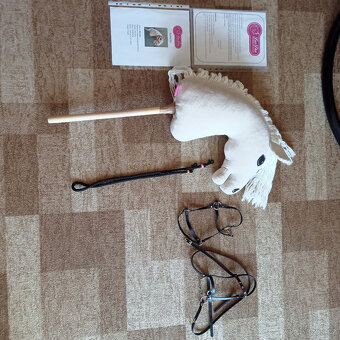 Hobbyhorse LarDen - 2