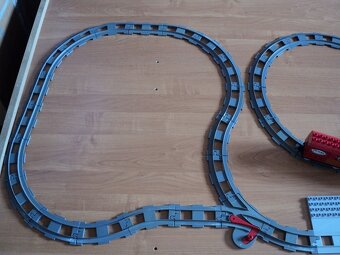 Lego Duplo koleje a vláček - 2