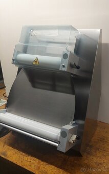 Vyvalovačka na těsto - 2