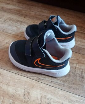 Dětské boty NIKE, velikost 21 - 2