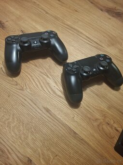 Playstation PS4 PRO - 2