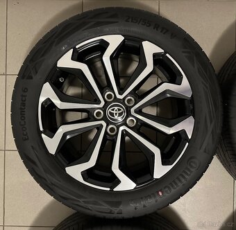 Originál elektrony ® Toyota 215/55R17 5x114,3 letné - 2