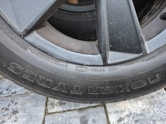 Pneu Nokian 215/65 r16 98V - 2