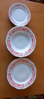Porcelánový servis jídelní - 2
