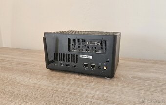 MiniPC Zotac (i5-7300HQ, 16 GB RAM, GTX 1070 8 GB) - 2
