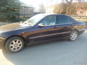 MERCEDES BENZ SKLAS 320 CDI,150 KW,R.V.2001. - 2