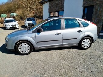 Ford Focus 1.6i 85kW, 137.864km, r.v. 7/2005 - 2