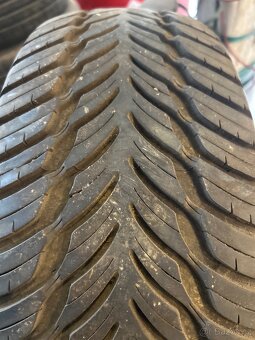 Letni pneu 205/65 R15goodyear - 2