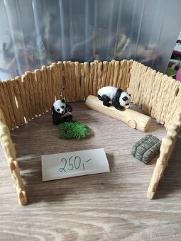 Schleich, výběh s Pandama - 2