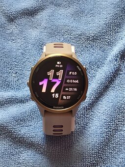 Nové Garmin Forerunner 970, Soft Gold - 2