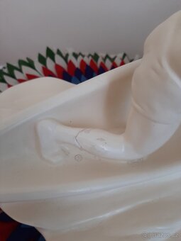 Porcelánová socha - Veslař - 2