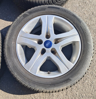 Použité Alu disky + celoroční pneu Ford 5x108 r16 - 2