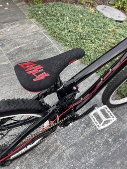 Trek Ticket S – téměř nejetý freeride/dirt/street - 2