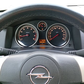 Opel Astra h 1.6 85kw - 2