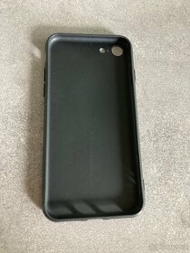 Obal na mobil Apple Iphone 7,8,SE 2020 nový silik. - 2