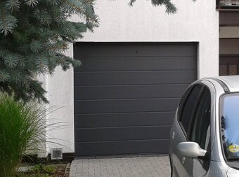 HORMANN SEKČNÍ GARÁŽOVÁ VRATA ISOMATIC42, 2500x2125mm - 2