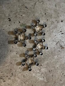 AUDI-originální krytky hliníkových kol - 2