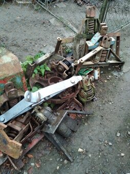 Prodám různé závěsy -1000,-kus - 2