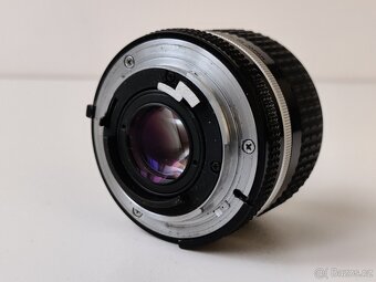 Nikkor Nikon 24mm f2.8 AIs - 2