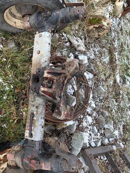 Prodám přední nápravu na zetor - 2