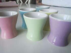 Predám sadu podnosov na vajíčka - 2