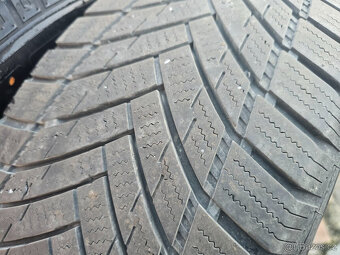 Prodám 2x zimní pneu 215/65/16 - 2
