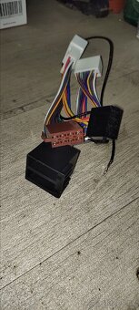 Redukce pro autorádia - 2