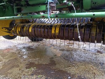 Lis na balíky John Deere 550 - 2