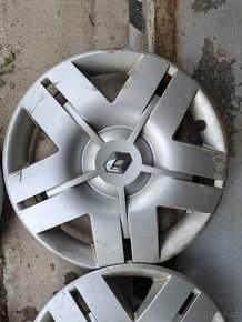 Poklice Renault CAROLI 15" - 2