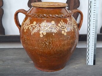 Staré hrnce z Litovle - 2