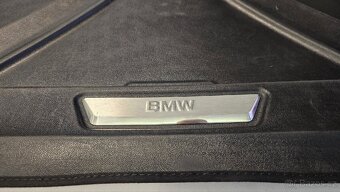 KOBERCE GUMOVY A VANA DO KUFRU BMW X5, X6 - 2