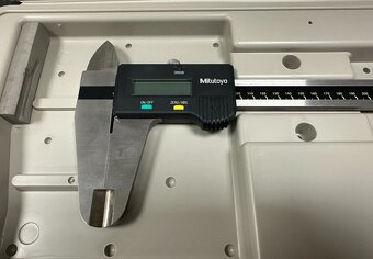 Digitální posuvné měřítko Mutitoyo CD-45C v obalu - 2