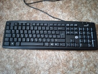 klávesnice Genius - 2