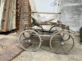Retro kočárek - 2
