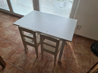 Starožitné židle a stůl - 2