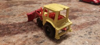 PRODÁM: CORGI JUNIORS MASSEY FERGUSON TRAKTOR BEZ ORIGINÁLNÍ - 2