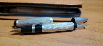CENTROPEN A JINÁ PLNÍCÍ PERA - 2