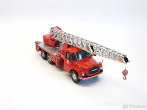 Tatra 148 AB063 jeřáb Dopravní podnik hl.m.Prahy, 1:43 - 2