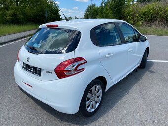 PEUGEOT 208 1.2 BENZÍN 2012 BÍLÁ - 2