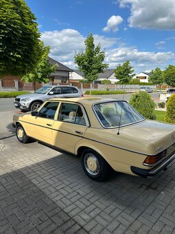 Mercedes-Benz W123 240D - 2