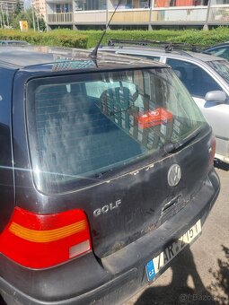 Golf 4 - 2