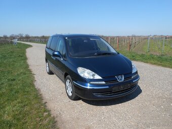 Peugeot 807 ACTIVE HDi 135 8místné - 2