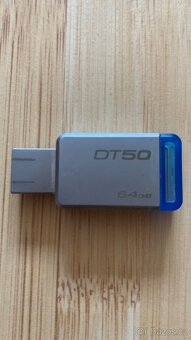 Flash disk 64GB Kingston DT70 - 2