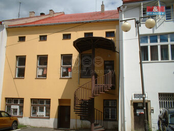 Pronájem obchod a služby, Valašské Meziříčí, ul. Náměstí - 2