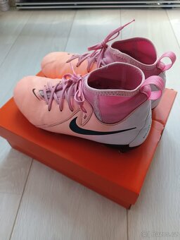 NIKE kopačky Phantom Luna II ACADEMY vel. 36,5 - 2