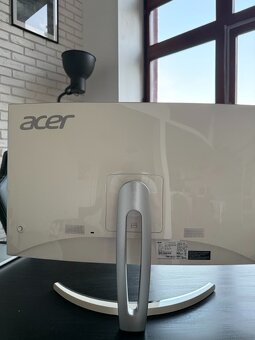 Acer 27″ zakřivený monitor, bílé provedení - 2